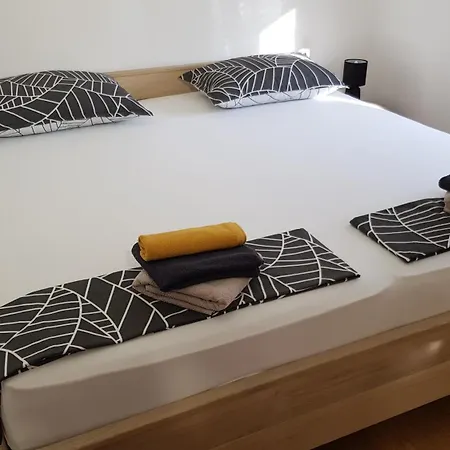 Apartment Sunset Vir