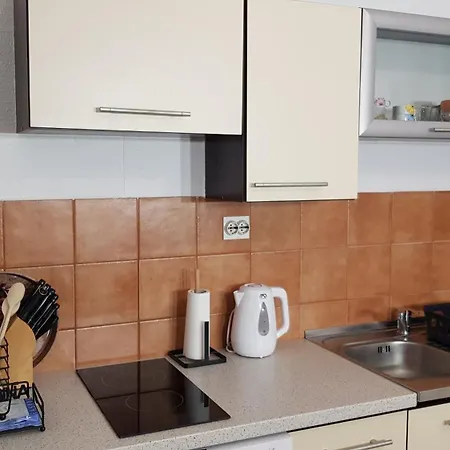 Sunset Apartment Vir